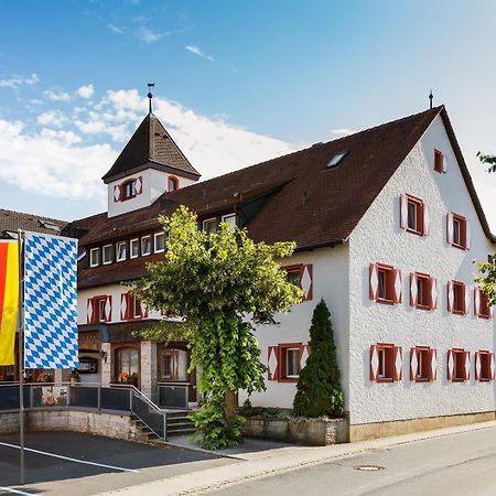 Wirtshaus & Hotel Goldener Greif Edelsfeld Eksteriør billede